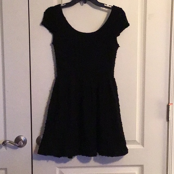 Jessica Simpson Dresses & Skirts - Jessica Simpson small black dress.